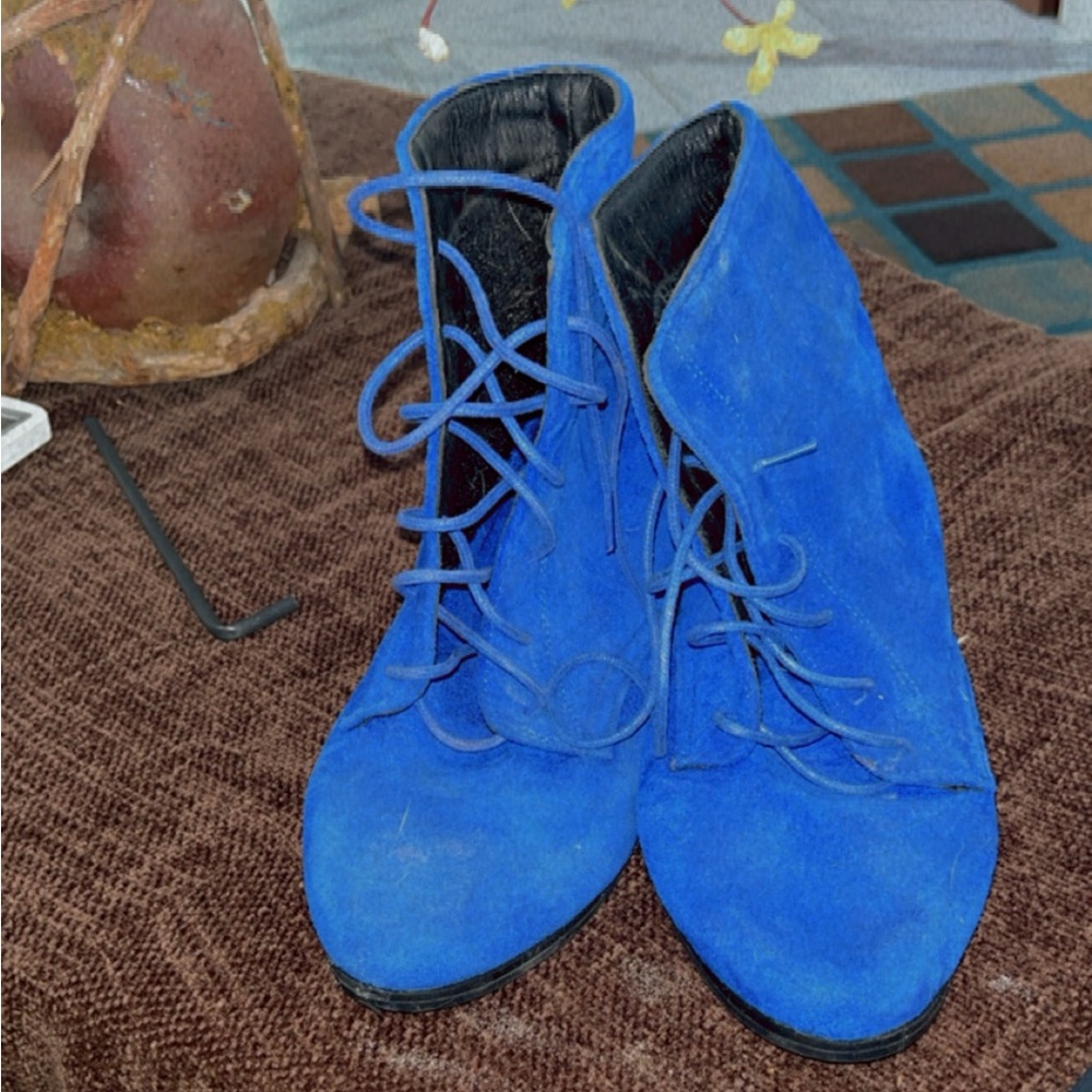 Boots - Picture 2 of 2